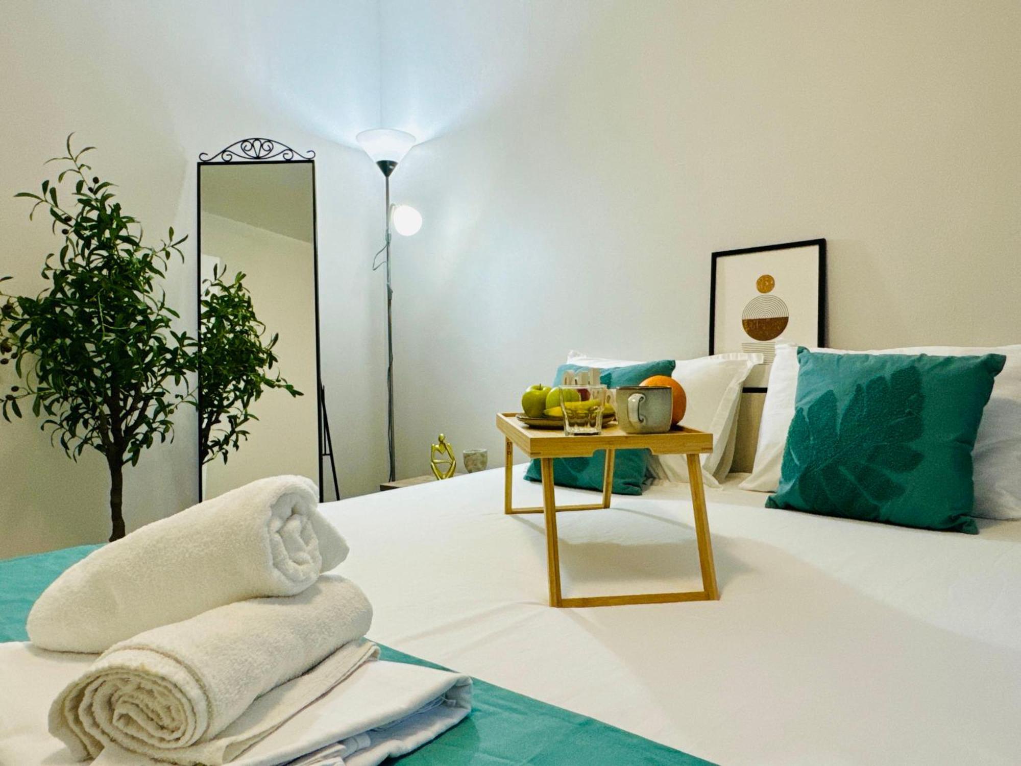 Joy City Stay Spacious Comfortable 티미쇼아라 외부 사진